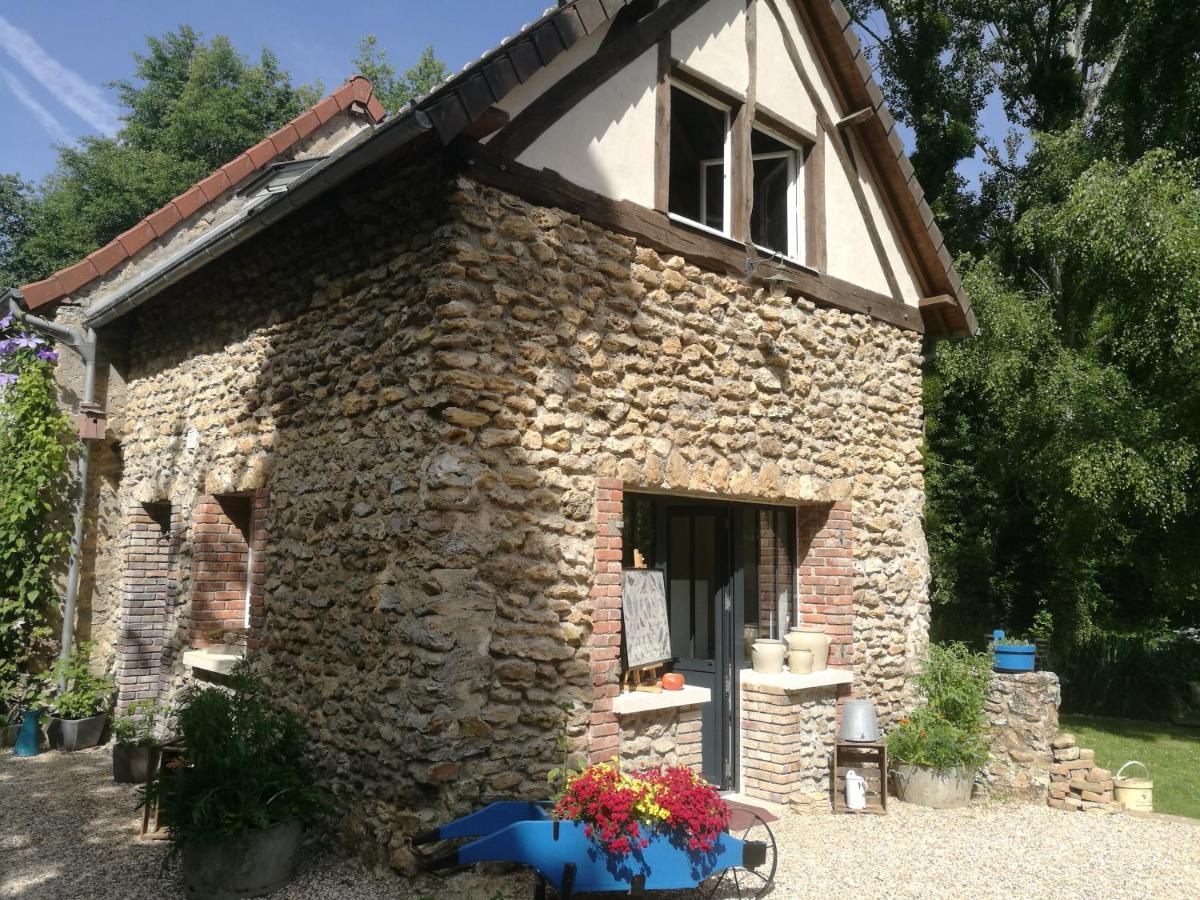 LODGE EXTERIEUR 2 PERSONNES  Saint-Aubin-sur-Gaillon Esterno foto